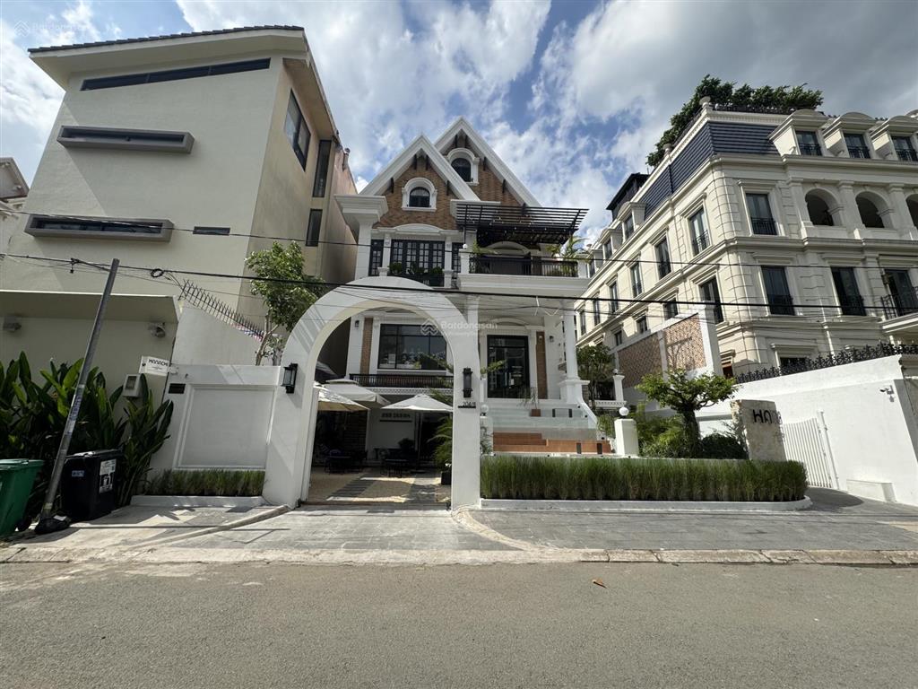 Bán nhà thảo điền mt thái ly 15x15m cn 210m2 3 tầng  full nội thất giá 41 tỷ thương lượng mạnh