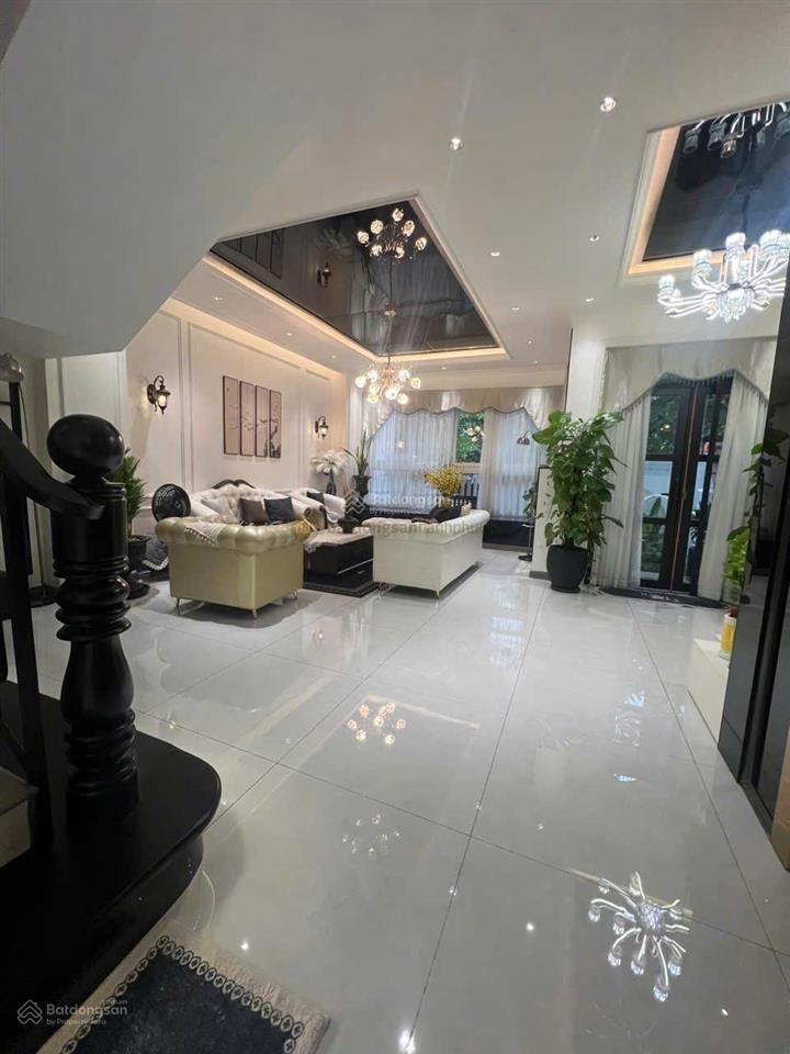 Bán nhà góc 2 mặt tiền đường lê văn việt, quận 9 cũ, 10x21m cn 210m², 2 tầng, giá bán 17,5 tỷ tl