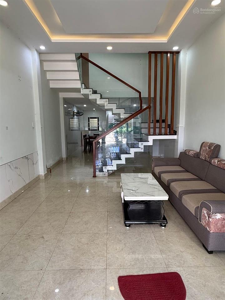 Bán nhà 3 tầng mặt tiền hoá sơn 2, hoà cường nam  vị trí siêu trung tâm  giá chỉ 7.95 tỷ tl