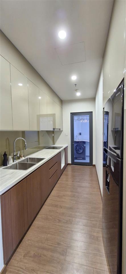 Giảm 1 tỷ chính chủ bán gấp căn 2 ngủ matrix one, 88m², full nội thất, sổ đỏ