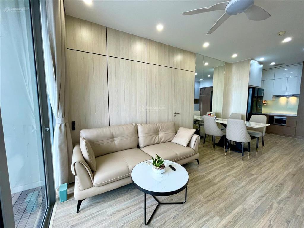 Không chào ảo căn 3 phòng ngủ 80m2 chỉ 7,6 tỷ, bao phí sang tên, sổ đỏ sẵn