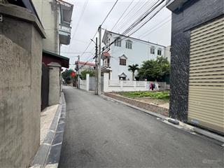 Siêu phẩm đất xóm nhì lô góc 2 mặt tiền cực đẹp