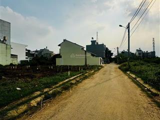 Bán nền đất đẹp gò cát giá tốt . 56m2 hxh đón đầu sóng đường liên cảng phú hữu