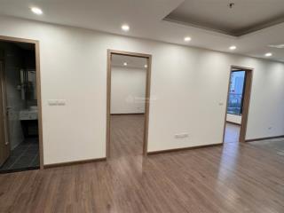 Bán nhanh căn 1811 diện tích 69m giá 7,6 tỉ bao phí thuế, ban công đn, 2pn, nhận nhà ở ngay