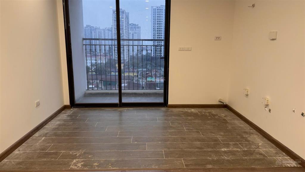 Bán nhanh căn 1811 diện tích 69m giá 7,6 tỉ bao phí thuế, ban công đn, 2pn, nhận nhà ở ngay