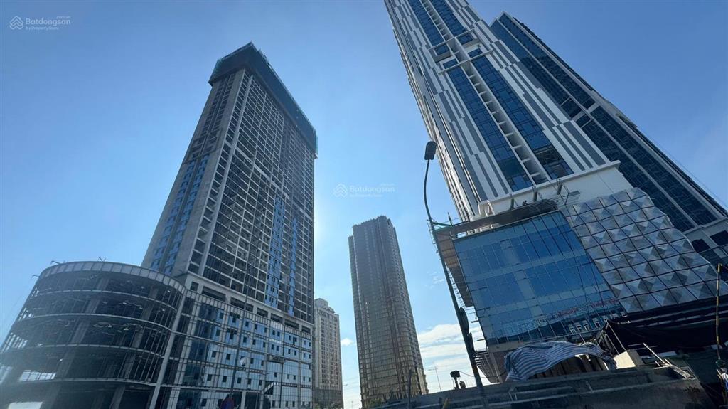 Cực gấp, ra hàng căn 81.3m2 2pn+1 giá 7,4tỉ bao phí, thanh toán 95%, ban công hướng mát, 0961 940 ***