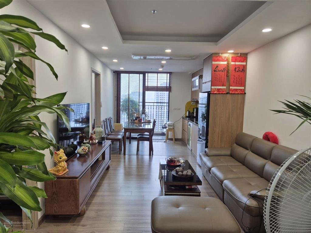 Chính chủ bán căn 70m tầng đẹp chung cư handico complex, 33 lê văn lương, full đồ, có sổ 0961 940 ***