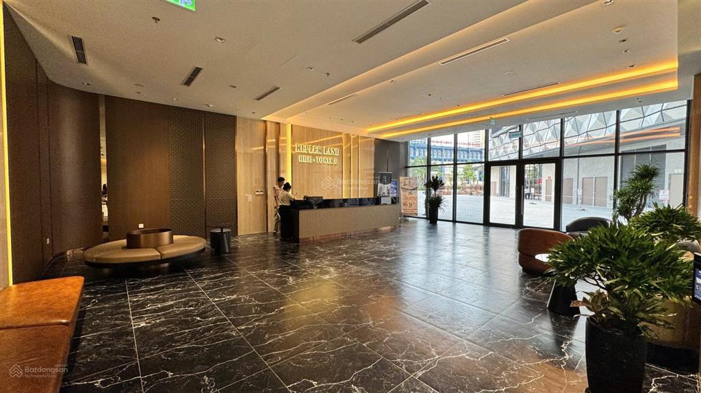 Chỉ có 1 căn góc diện tích 103m cho thuê giá 17tr/tháng, 3pn, căn vip view hồ.  0961 940 ***