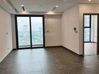 Cho thuê căn góc 2pn trục d11 giá 12 triệu/tháng, diện tích 75m2, có full bếp + tbvs.  0961 940 ***