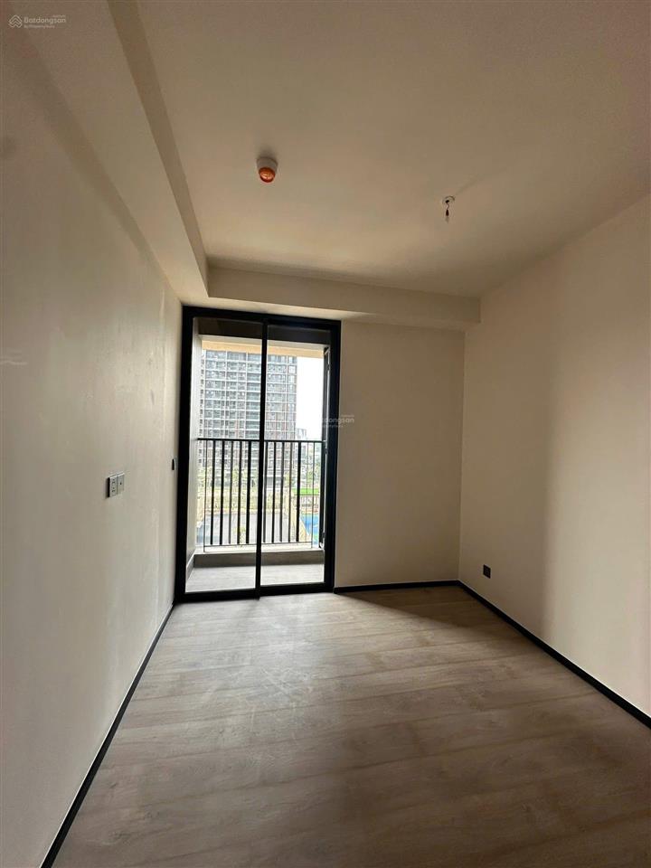 Bán căn 82m 3pn 2vs giá 5,8 tỷ gồm vat và kpbt. tầng đẹp, chung cư lumi hà nội.  0961 940 ***