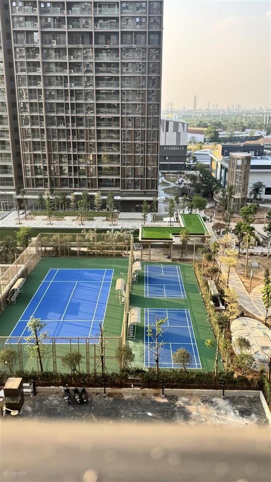 Bán nhanh căn 3n toà s1 81m giá 5,5 tỷ công chứng sớm. rẻ hơn thị trường 500600tr.  0961 940 ***
