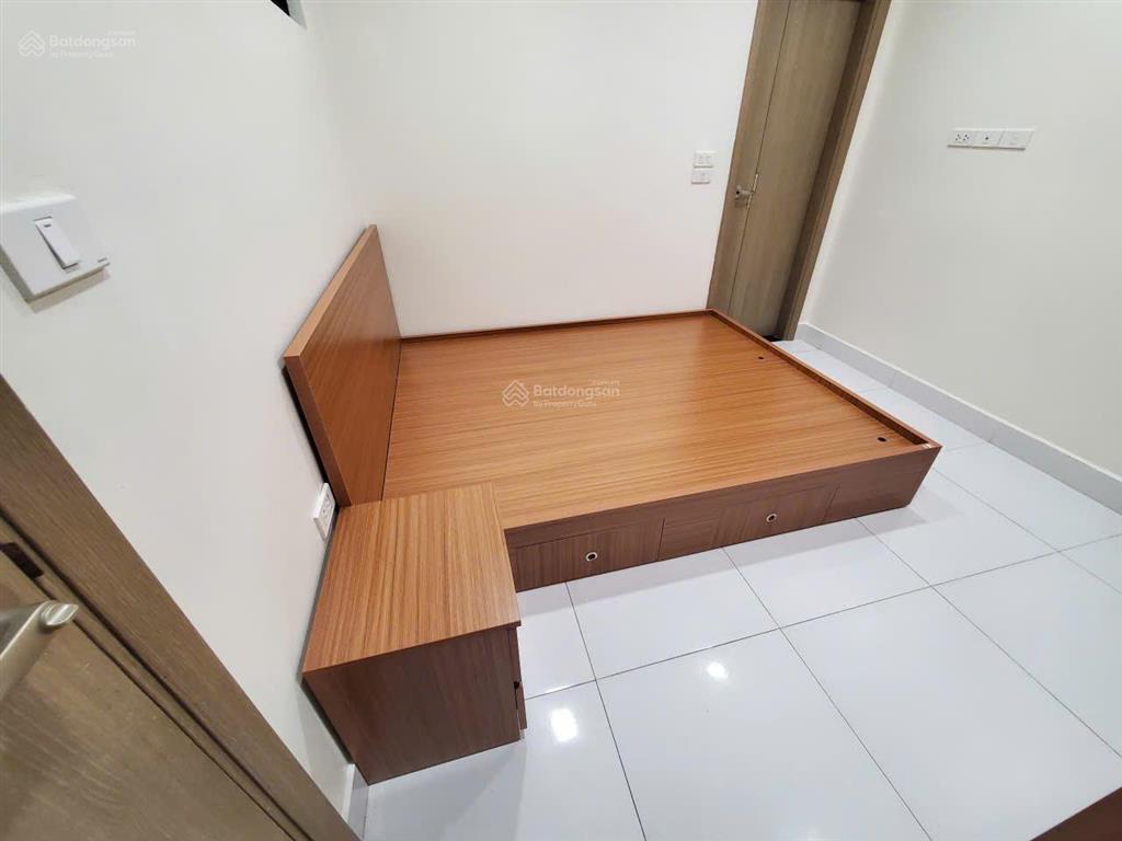 Cho thuê căn hộ full nội thất tầng thấp hoàng huy view lạch tray 2pn, 2wc giá từ 6 triệu