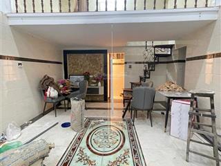 Bán nhà tập thể phố lương yên nhà đẹp 2 thoáng 3 phòng ngủ ô tô đỗ cửa 80m t2 giá nhỉnh 4 tỷ sổ đỏ