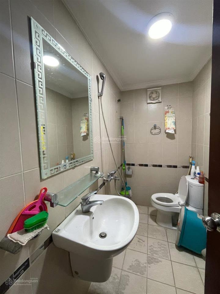 Ô tô đỗ cổng phố lò đúc nhà dân xây còn ở tốt kinh doanh 60m2 x4t sổ đỏ cc giá 9.6 tỷ có tl