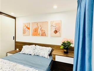 Bán nhà tập thể phố 8/3 nhà đẹp 2 thoáng ô tô đỗ cầu thang 2pn sổ đỏ cc 70m2 tầng 2 giá nhỉnh 4 tỷ