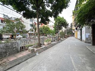 Ô tô đỗ cửa, cách phố chính chỉ 3 bước chân, phân lô quân đội 35m2 x4t, giá nhỉnh 6 tỷ sổ cc có tl