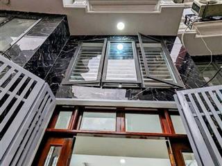 Ô tô đỗ cửa phố nguyễn khoái nhà đẹp 2 thoáng mới coong 47m2 x5t giá 6.6 tỷ sổ cc có tl