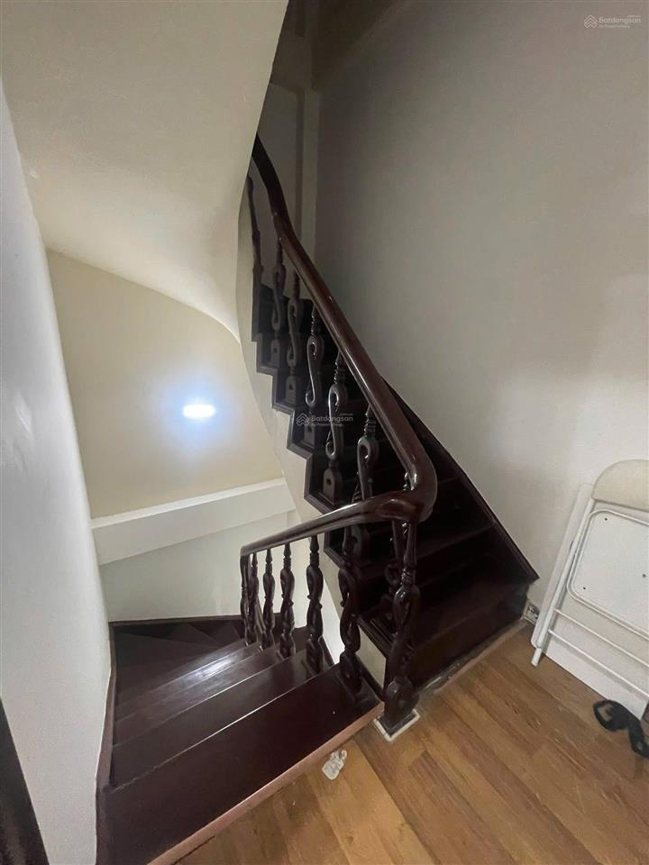 Sau nhà mặt phố lương yên nhà đẹp dân xây ở ngay 42m2 x5t giá nhỉnh 7 tỷ sổ cc có tl