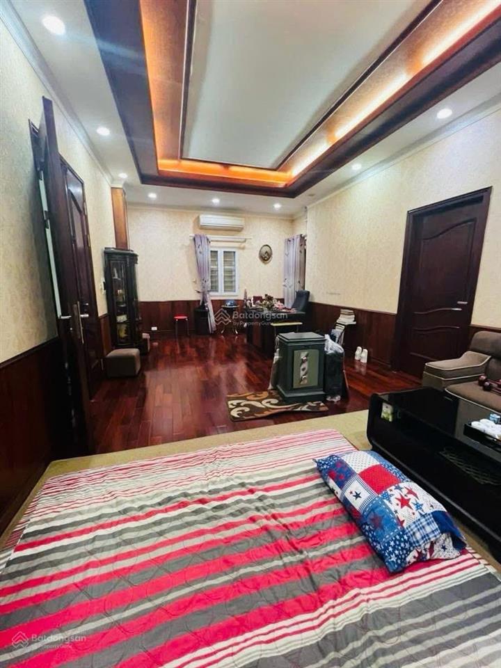 Ô tô vào nhà phố đại la nhà đẹp dân xây chắc chắn ở ngay 50m x5t giá hơn 10 tỷ sổ cc có tl kd