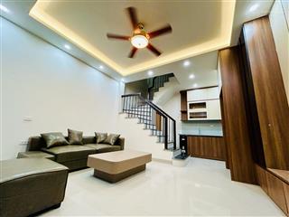 Gần phố mình khai nhà đẹp 2 thoáng dân xây 40m x5t giá 7.6 tỷ sổ cc có tl