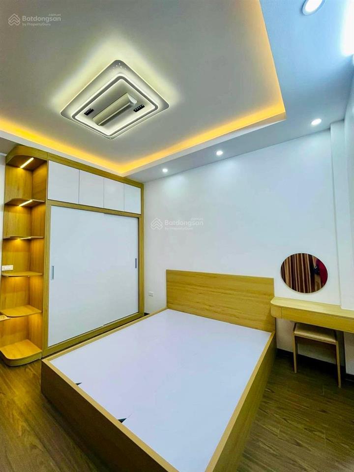 Ô tô đỗ cổng phố giải phóng, nhà đẹp dân xây 2 thoáng thông báo quy hoạch, 38,4m2x5t giá 6.8 tỷ