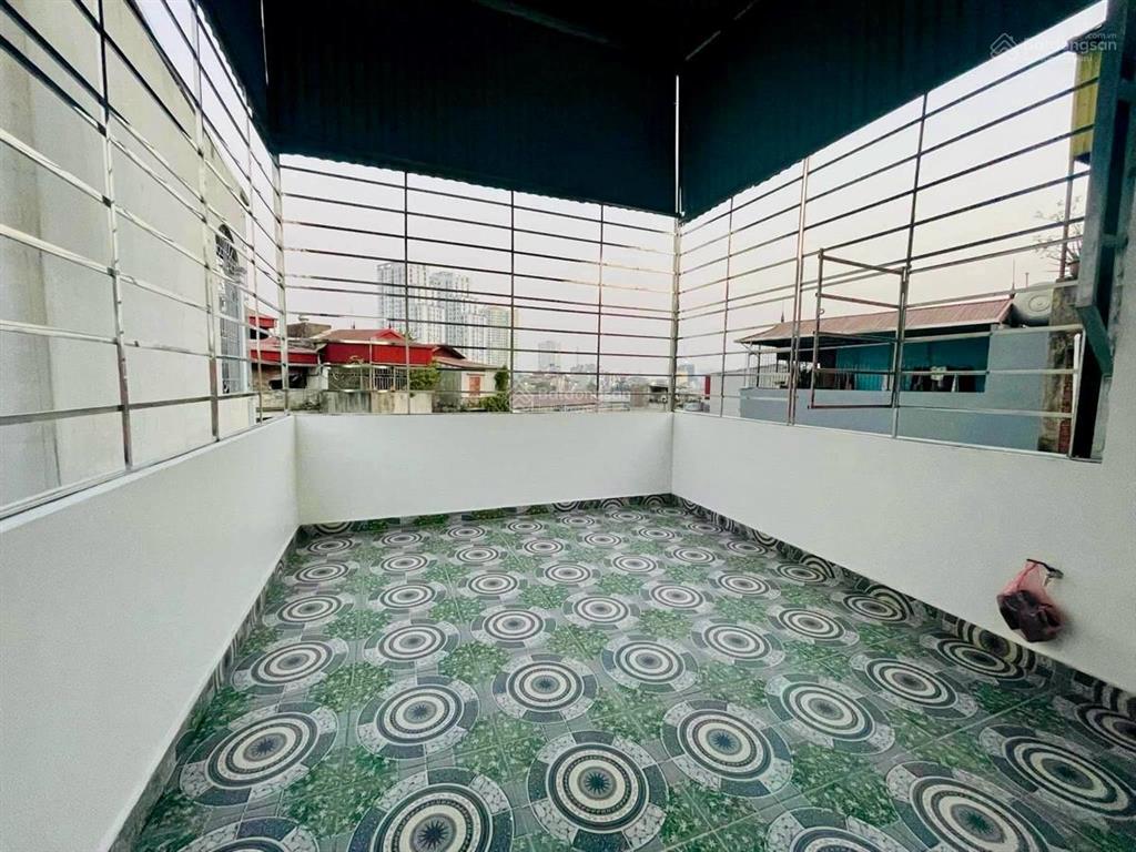 Ô tô đỗ cổng phố giải phóng, nhà đẹp dân xây 2 thoáng thông báo quy hoạch, 38,4m2x5t giá 6.8 tỷ