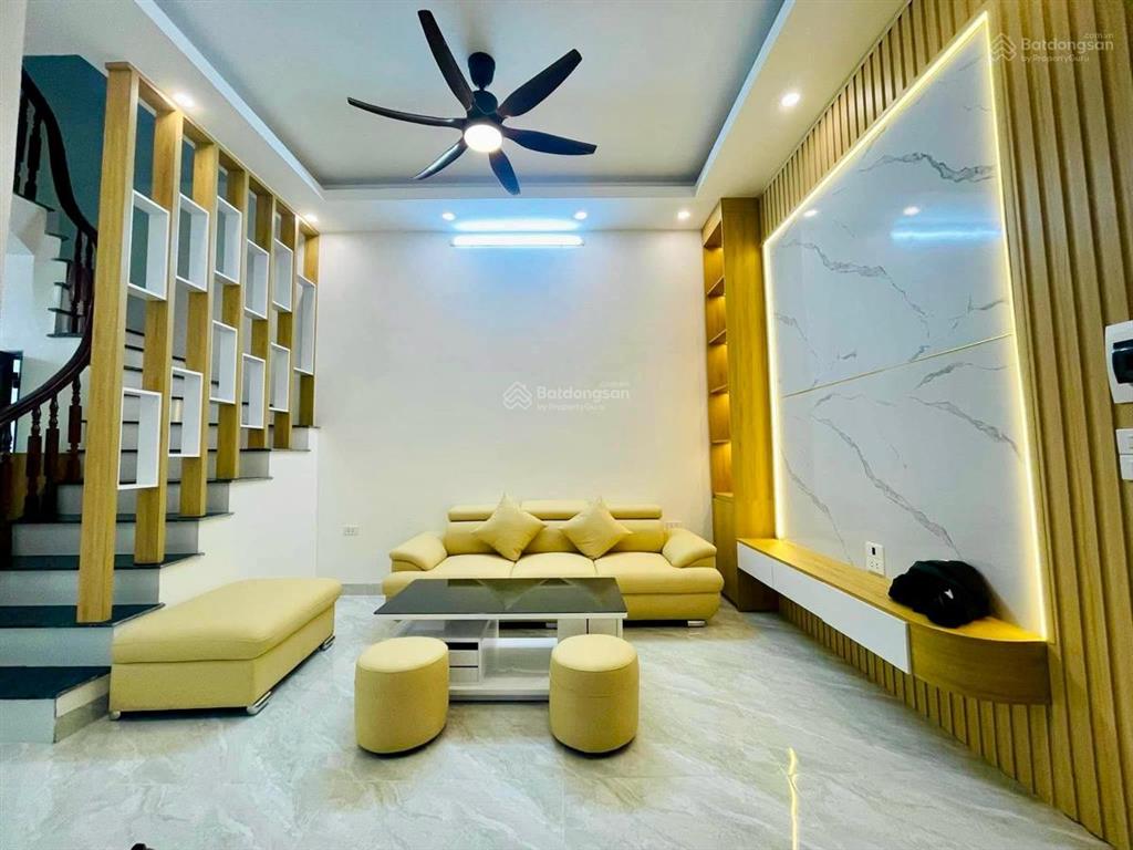 Ô tô đỗ cổng phố giải phóng, nhà đẹp dân xây 2 thoáng thông báo quy hoạch, 38,4m2x5t giá 6.8 tỷ