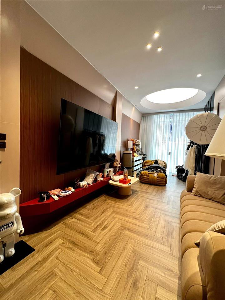 Mặt ngõ thông phố trần đại nghĩa nhà đẹp dân xây kinh doanh 46m2 x5t có ô chờ thang máy giá 8.9 tỷ