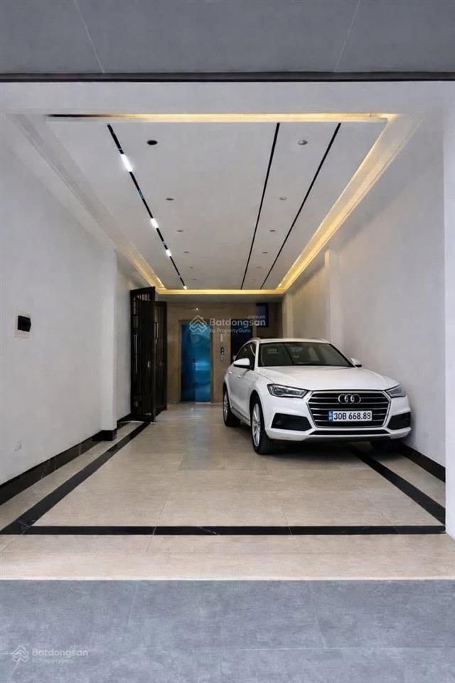 Ô tô đỗ phố giáp bát nhà đẹp 2 thoáng dân xây ở ngay 44m2 x4t giá 8.3 tỷ sổ cc có tl