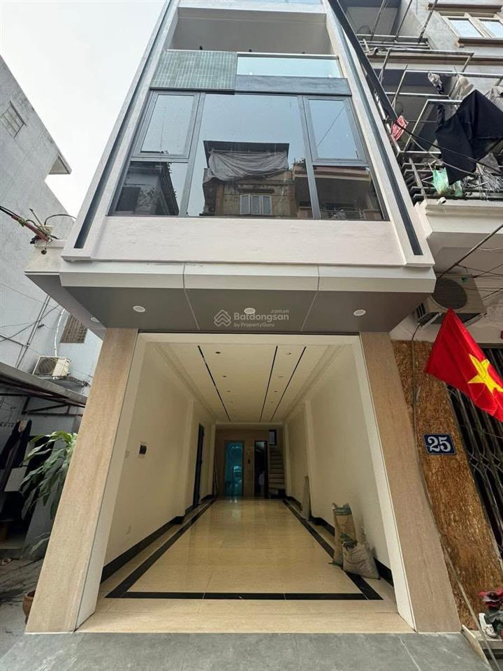 Ô tô đỗ phố giáp bát nhà đẹp 2 thoáng dân xây ở ngay 44m2 x4t giá 8.3 tỷ sổ cc có tl
