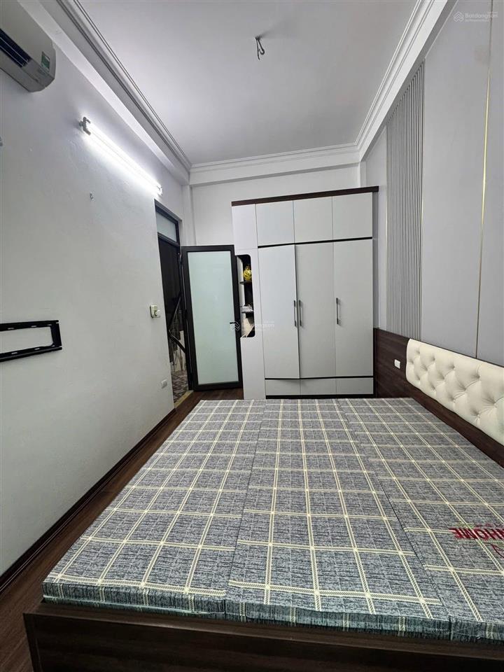 Ô tô đỗ cổng phố minh khai nhà đẹp dân xây ngõ thông thoáng ở ngay 42m2x4t giá 8.5 tỷ sổ cc có tl