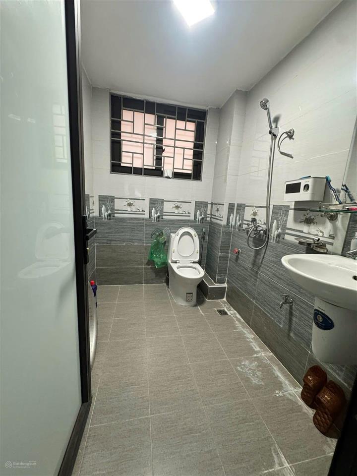 Ô tô đỗ cổng phố minh khai nhà đẹp dân xây ngõ thông thoáng ở ngay 42m2x4t giá 8.5 tỷ sổ cc có tl
