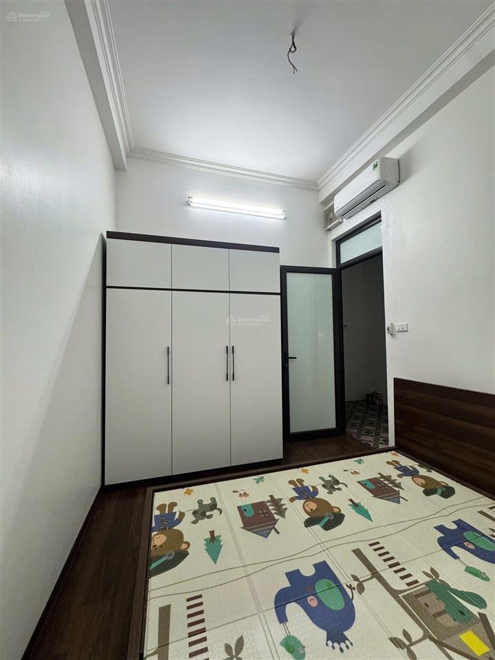 Ô tô đỗ cổng phố minh khai nhà đẹp dân xây ngõ thông thoáng ở ngay 42m2x4t giá 8.5 tỷ sổ cc có tl