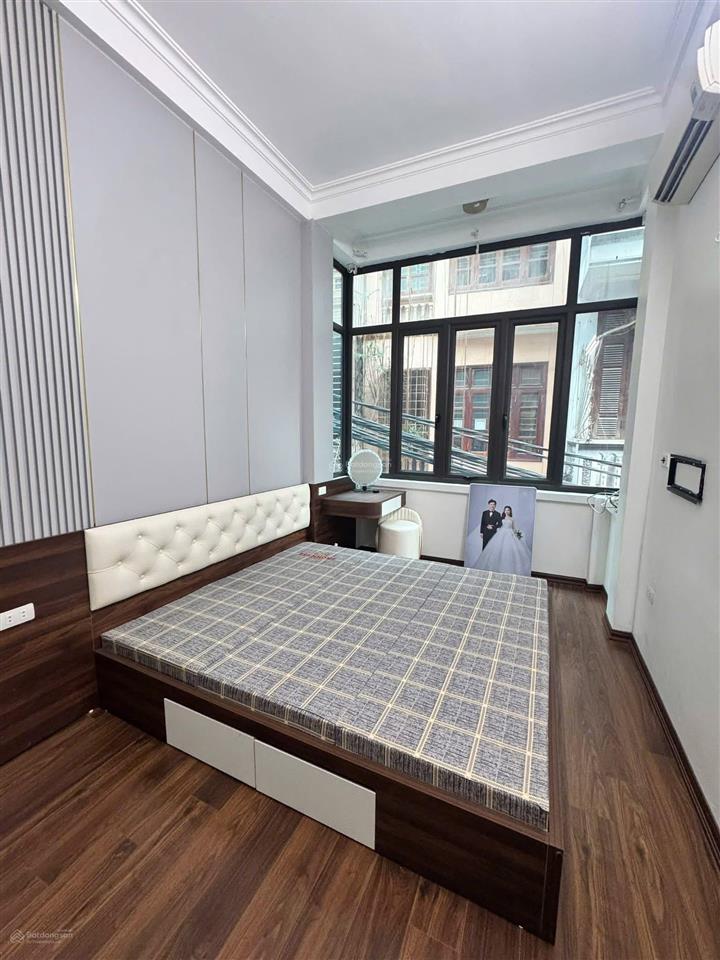 Ô tô đỗ cổng phố minh khai nhà đẹp dân xây ngõ thông thoáng ở ngay 42m2x4t giá 8.5 tỷ sổ cc có tl