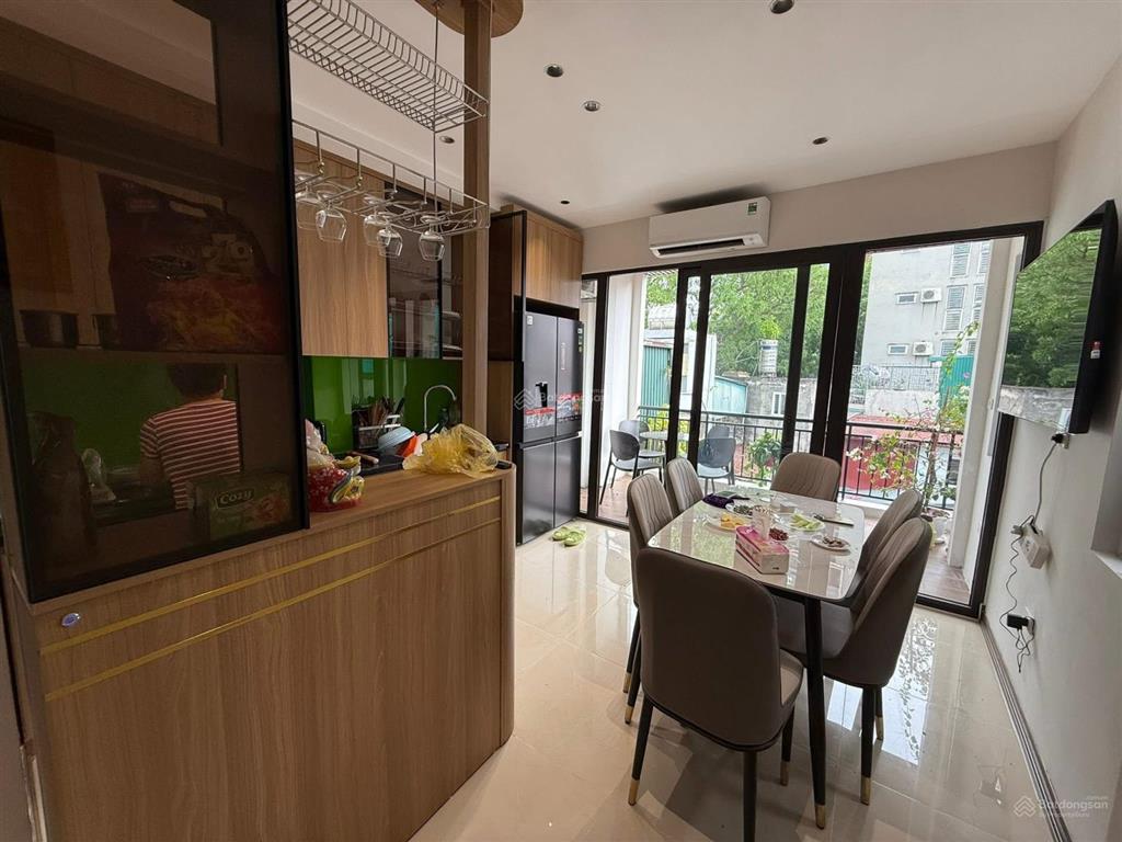 Gần phố kim ngưu nhà đẹp 32m2 x5t giá nhỉnh 6 tỷ sổ cc có tl thông thoáng ở ngay