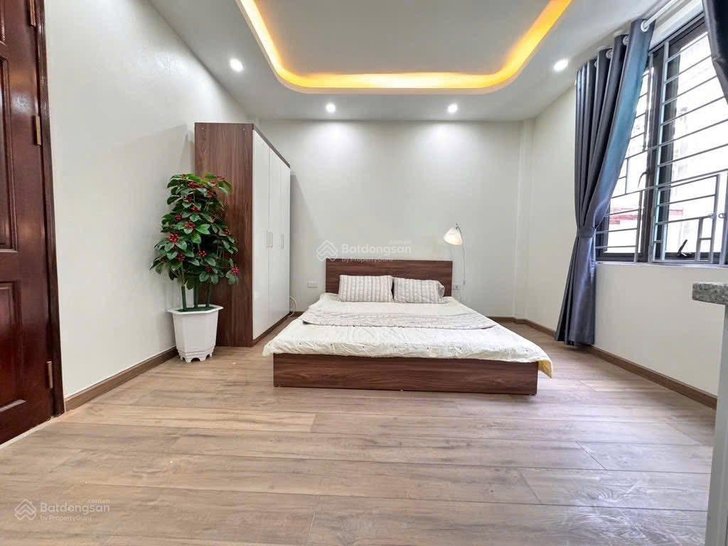 Nóng nhất lúc này! phố giáp bát 48m2 x5t ô tô đỗ đẹp thông thoáng dân xây giá nhỉnh 8 tỷ sổ cc
