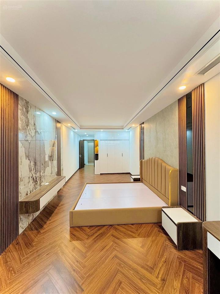 Ô tô đỗ cổng phố tam trinh 42m2 x4t giá nhỉnh 8 sổ cc kd có tl tam trinh