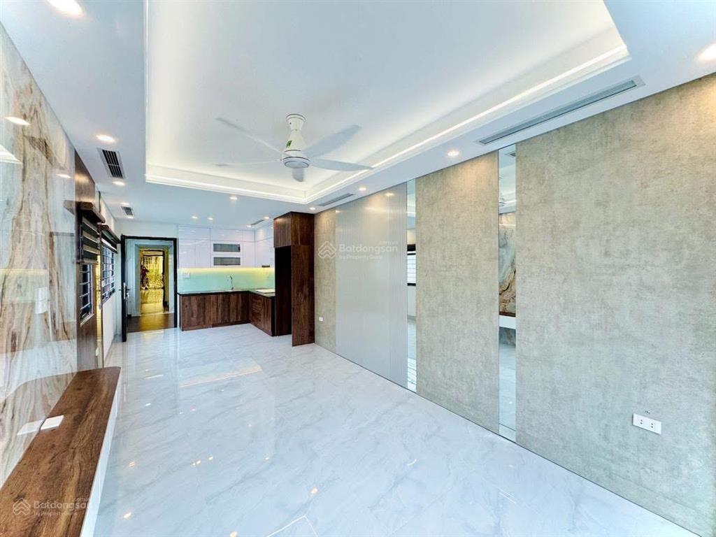 Ô tô đỗ cổng phố tam trinh 42m2 x4t giá nhỉnh 8 sổ cc kd có tl tam trinh