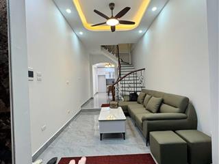 Nhà đẹp phố hồng mai 35m2 x 6t giá nhỉnh 6 tỷ sổ cc có tl 20m ra ô tô thông thoáng dân xây ở luôn