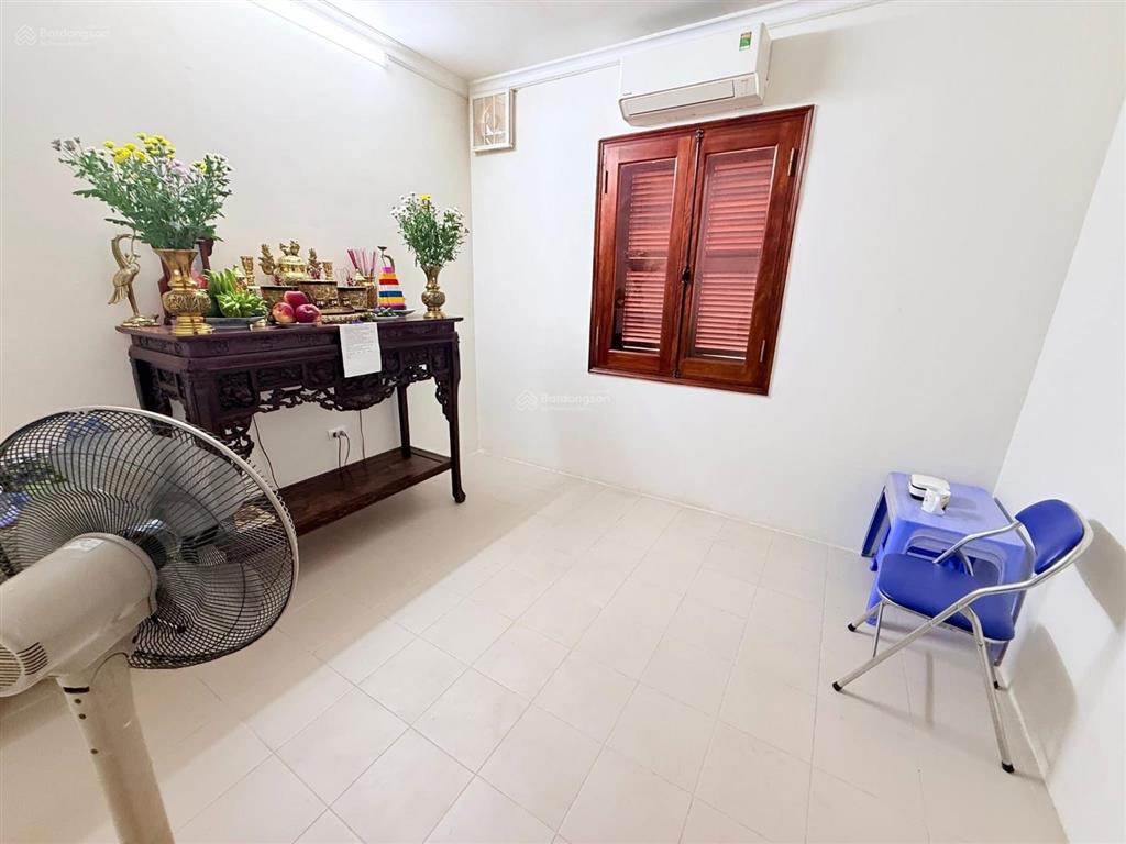 Mặt ngõ kinh doanh phố giáp nhị 45m2 x5t giá nhỉnh 8 tỷ sổ cc có tl ngõ thông tứ tung ô tô qua nhà