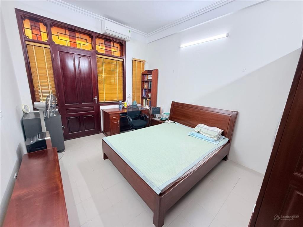 Mặt ngõ kinh doanh phố giáp nhị 45m2 x5t giá nhỉnh 8 tỷ sổ cc có tl ngõ thông tứ tung ô tô qua nhà