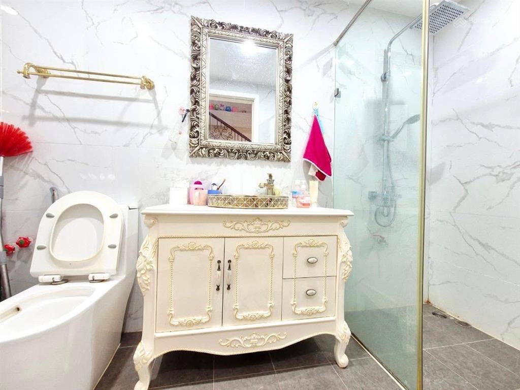 Phân lô phố mạc thị bưởi 45m2 x5t giá 9 tỷ sổ đẹp kd tl sâu dân xây 2 thoáng ở ngay