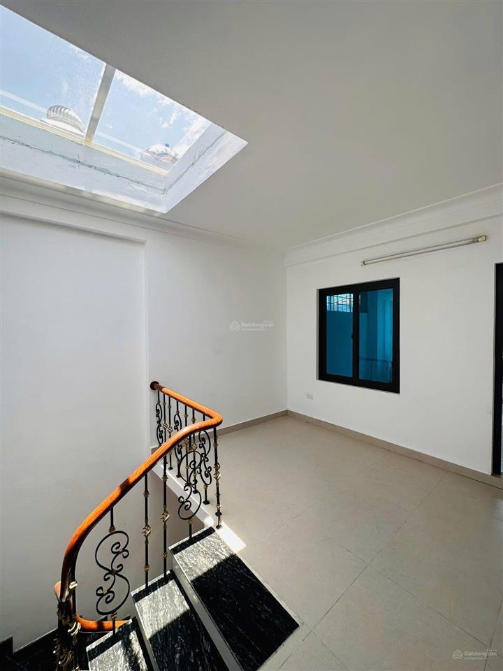 Ô tô đỗ phố lò đúc 34m2 x5t giá 7.4 tỷ nhà đẹp 2 thoáng thông vòng quanh đẹp ở ngay