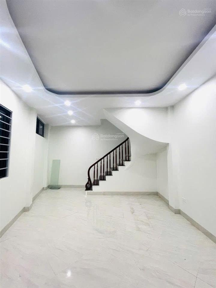 Phân lô phố trịnh đình cửu 40m2 x5t giá nhỉnh 8 tỷ sổ cc kd có tl