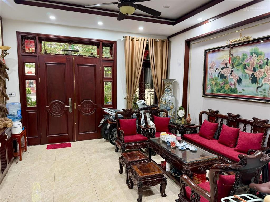 Kinh doanh phố đại la nhà đẹp 50m2 x4t giá nhỉnh 9 tỷ sổ vuông vắn sát các trường đại học