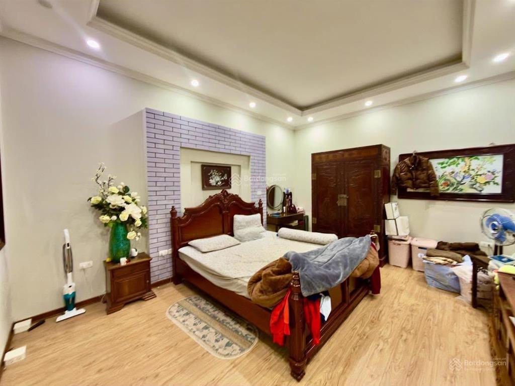 10m ra ô tô chánh phố giáp bát 45m x5t giá nhỉnh 8 tỷ sổ đẹp 1 thoáng kd dân xây