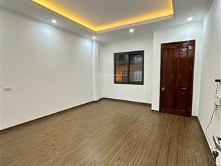 Ngõ ô tô tránh phố giáp nhị 45m² x6t mới coong dân xây 2 thoáng nông thông ở ngay