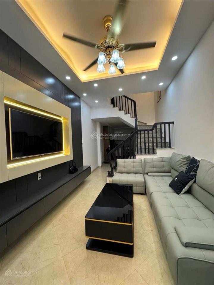 Sát phố tân mai 36m2 x 5t giá 6.5 tỷ, ngõ thông 2 đầu kd nhà đẹp 2 thoáng ở ngay
