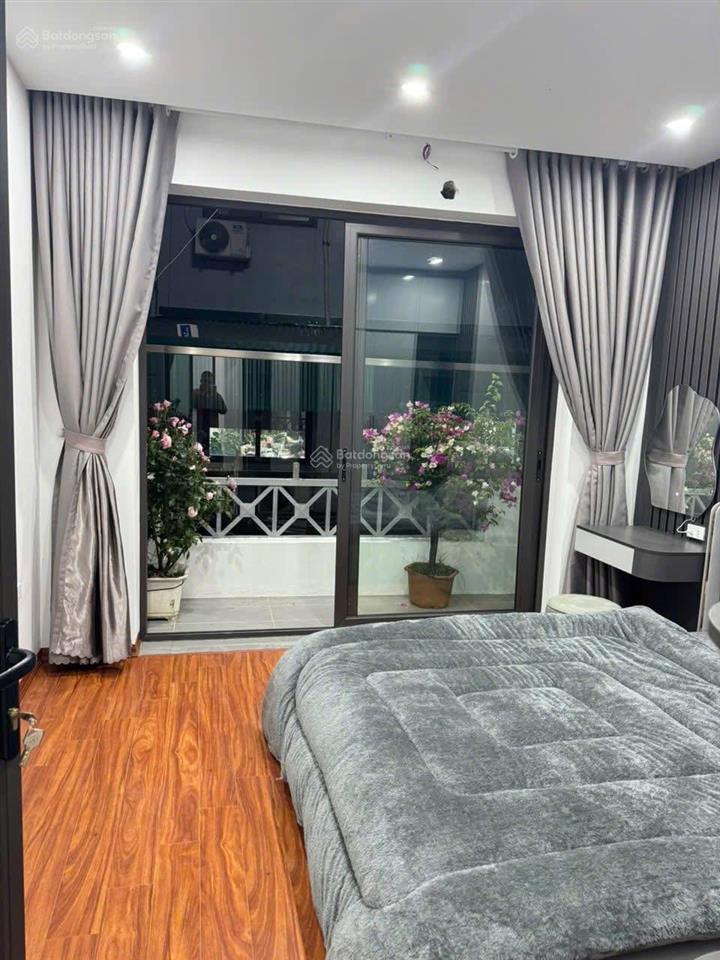 Đầu phố tam trinh 36m2 x 4t giá 6.5 tỷ, sổ cc bao quy hoạch 2 thoáng dân xây