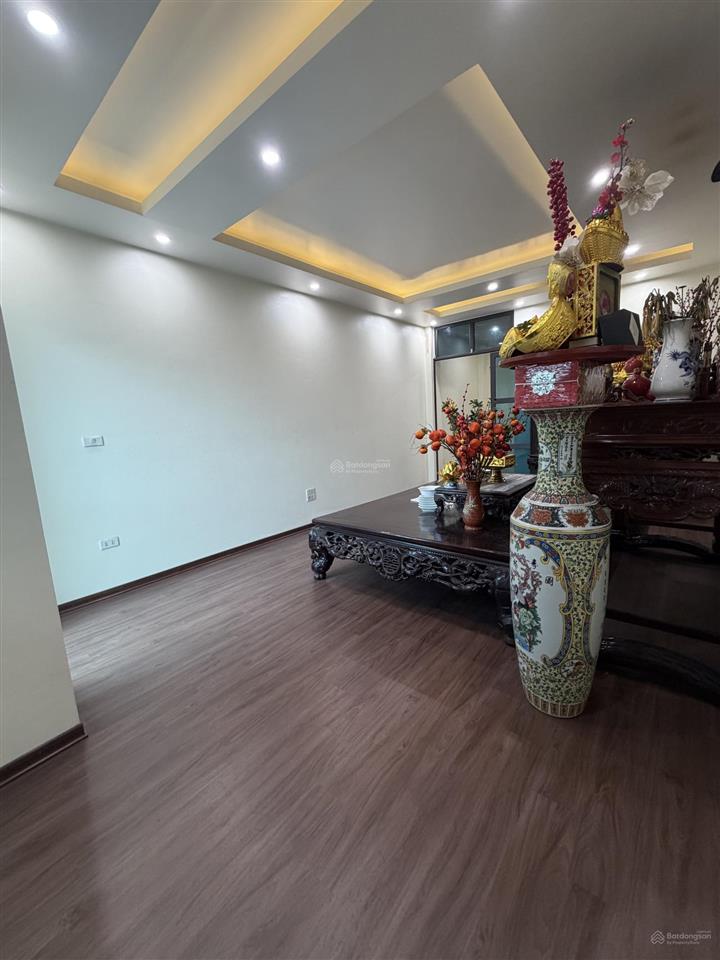 Ô tô đỗ cổng phố minh khai 50m2 x6t thang máy full nội thất lô góc 2 thoáng kd sổ đỏ cc